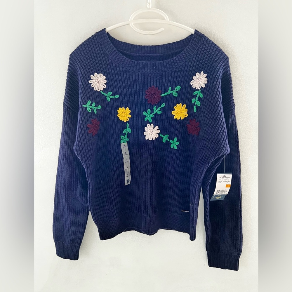 US Polo Floral Embroidered Sweater Dark Blue NWT Small